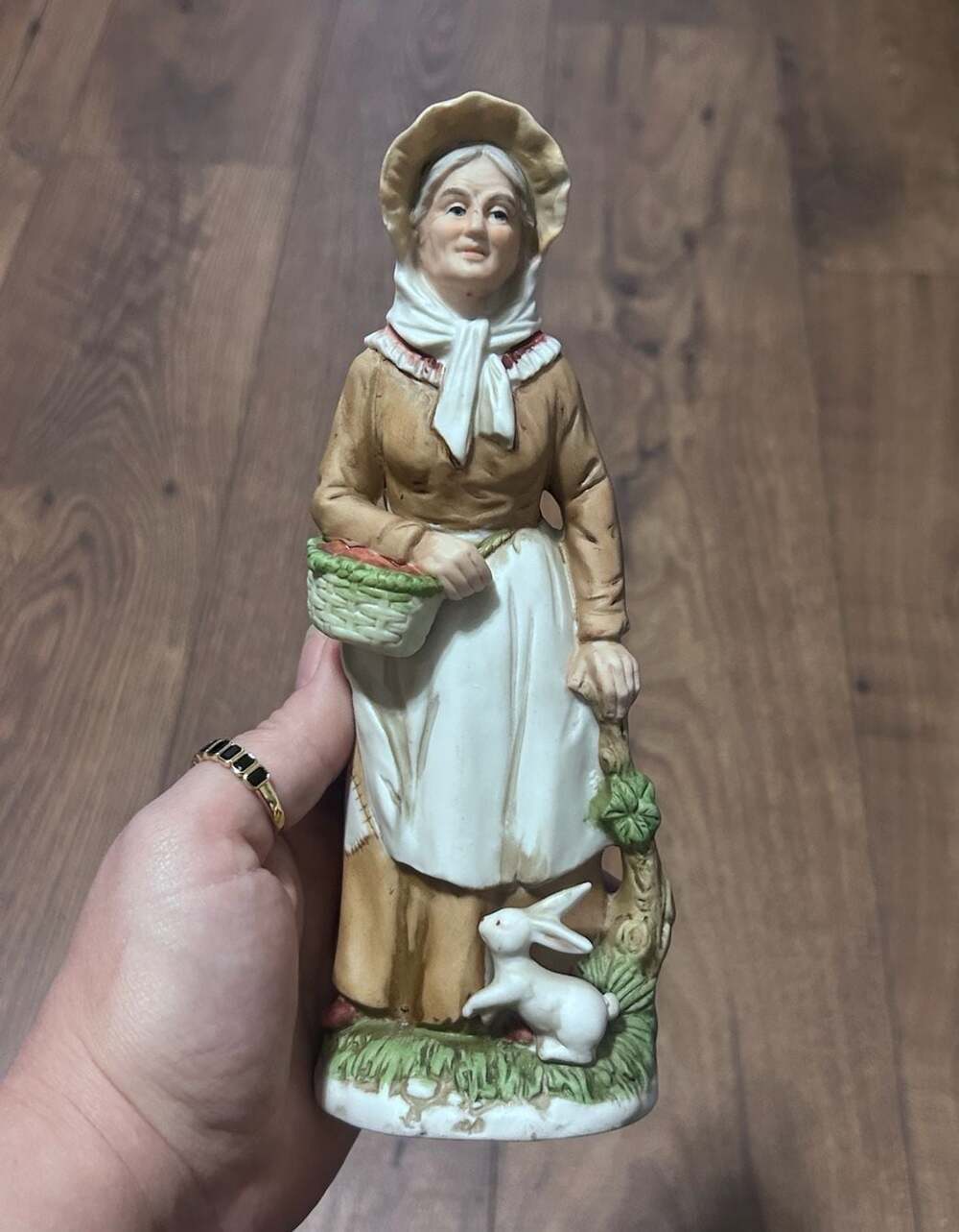 Vintage HOMCO Porcelain Figurine #1409 Woman with Basket and Rabbit